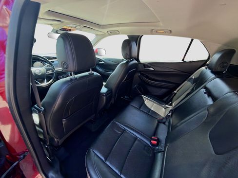Used 2022 Buick Encore GX Essence w/ Experience Buick Package FWD image 21