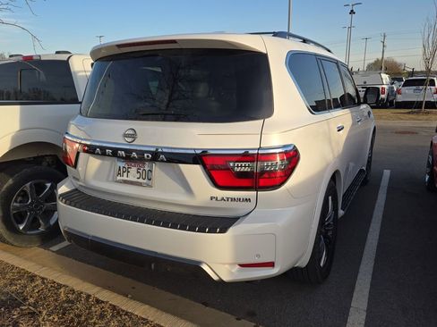 Used 2023 Nissan Armada Platinum w/ Captain's Chairs Package image 3