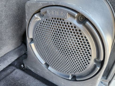 Used 2010 Jeep Wrangler Sahara w/ Dual Top Group image 32