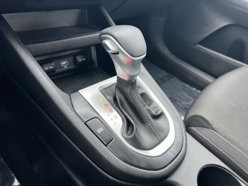 Used 2023 Kia Forte LXS image 20