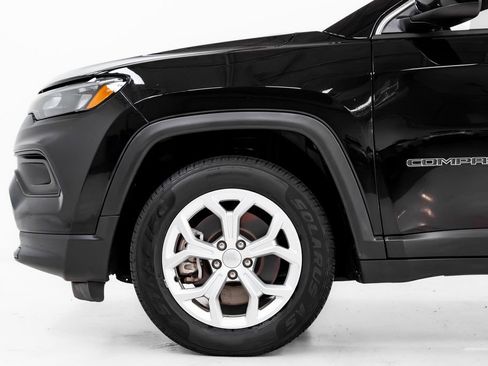 Used 2024 Jeep Compass Latitude AWD/4WD image 26