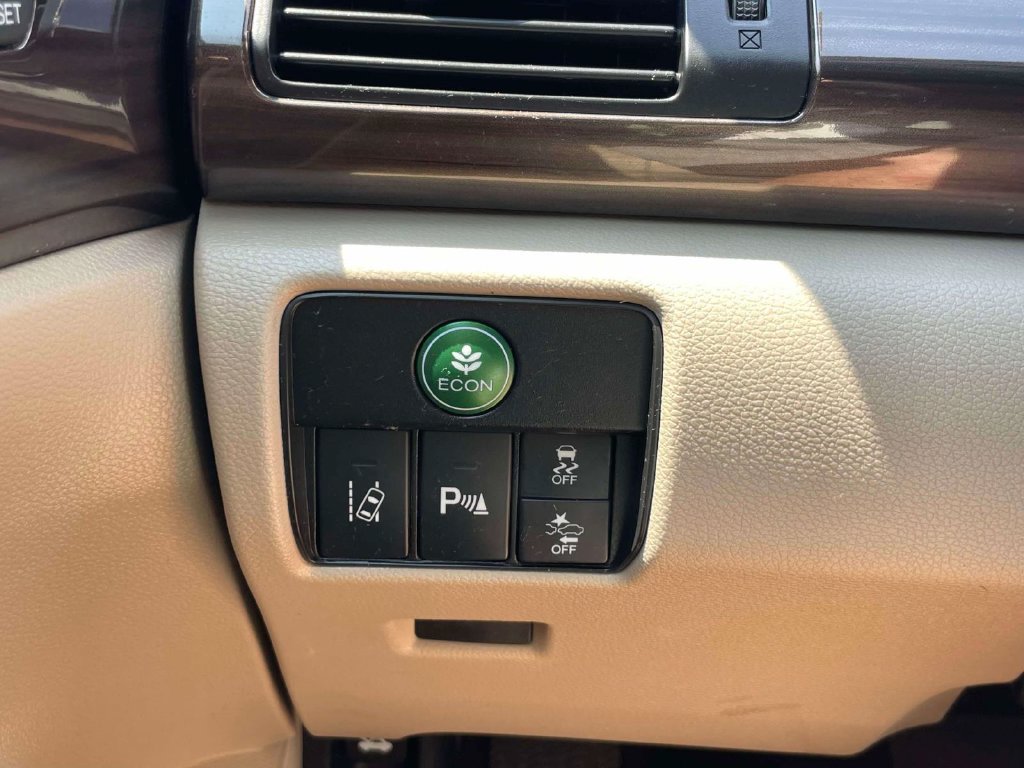 Used 2016 Honda Accord Touring image 21