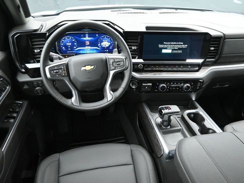 New 2026 Chevrolet Silverado 1500 LTZ w/ Z71 Off-Road Package image 17