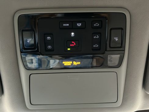 Used 2024 Toyota Grand Highlander AWD Hybrid image 37