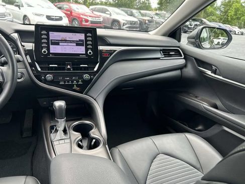 Used 2024 Toyota Camry SE w/ Convenience Package FWD image 16
