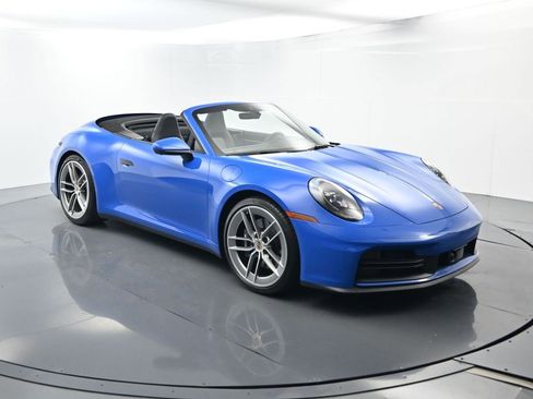 Used 2025 Porsche 911 Carrera image 17