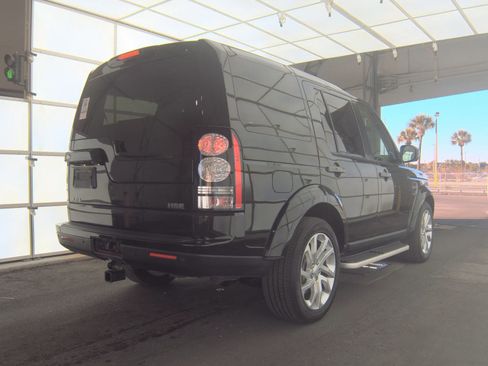 Used 2016 Land Rover LR4 HSE image 6