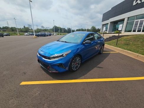 Used 2023 Kia Forte GT w/ GT2 Package FWD image 4