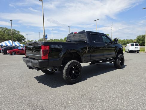 Used 2022 Ford F250 Lariat w/ Black Appearance Package AWD/4WD image 4