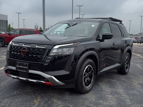 Certified 2026 Nissan Pathfinder Rock Creek AWD/4WD image 2