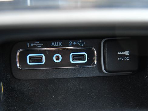 Used 2022 Jeep Grand Cherokee Laredo X AWD/4WD image 28