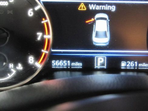 Used 2020 Nissan Altima 2.5 SV image 2