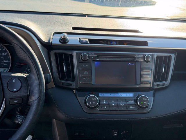 Used 2013 Toyota RAV4 XLE AWD/4WD image 14