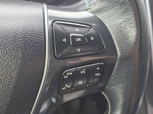 Used 2019 Ford Explorer Platinum AWD/4WD image 14