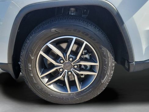 Used 2022 Jeep Grand Cherokee Limited RWD image 28