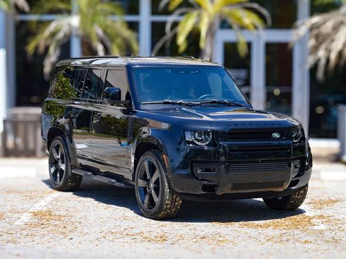 Used 2025 Land Rover Defender 130 V8 image 20