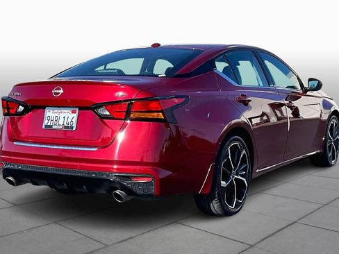 Used 2023 Nissan Altima 2.5 SR image 13