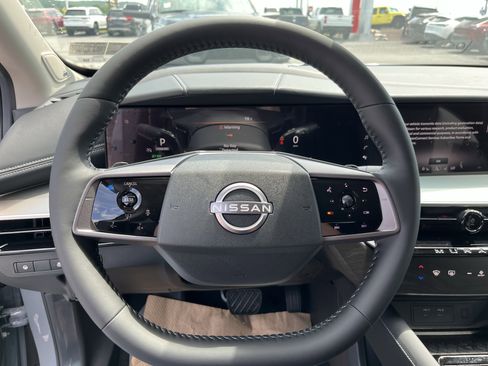 New 2025 Nissan Murano SL image 18