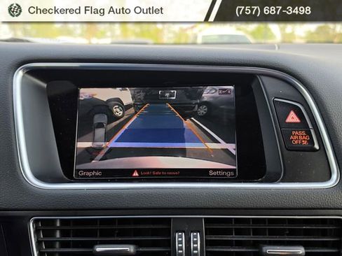 Used 2017 Audi Q5 2.0T Premium Plus w/ Technology Package image 17