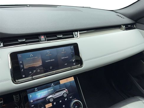 Used 2023 Land Rover Range Rover Evoque R-Dynamic SE image 23