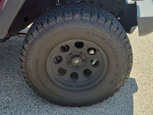 Used 2015 Jeep Wrangler Unlimited Sport w/ Quick Order Package 24S AWD/4WD image 6