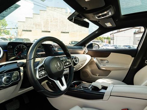 Used 2022 Mercedes-Benz A 220 4MATIC w/ Premium Package Lite image 26
