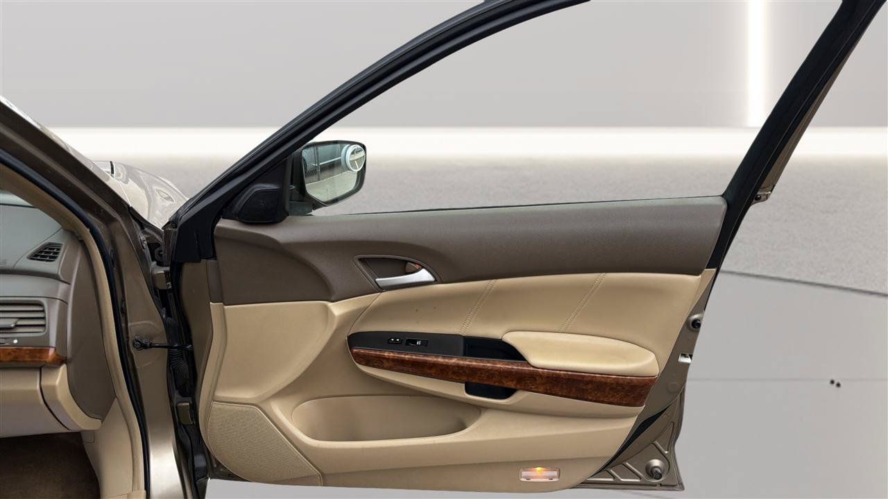 Used 2009 Honda Accord EX-L image 16