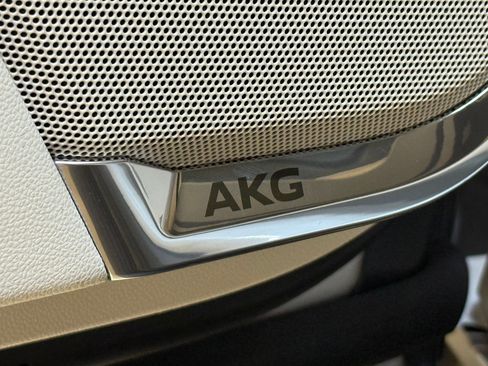 New 2026 Cadillac Escalade ESV Platinum Sport w/ LPO, ONYX Package image 27