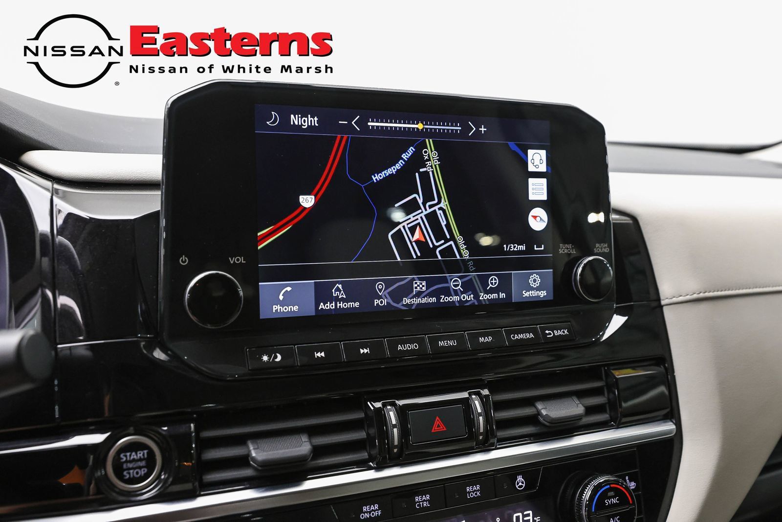 Used 2022 Nissan Pathfinder SL AWD/4WD image 18