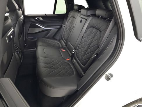 Used 2026 BMW X5 xDrive40i w/ M Sport Package AWD/4WD image 39