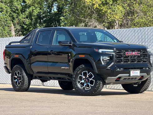 Used 2024 GMC Canyon AT4X AWD/4WD image 2