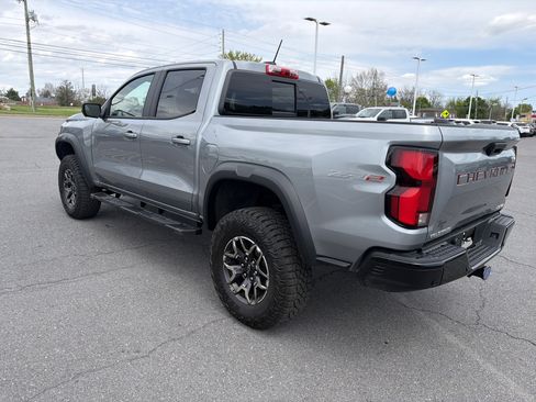 Used 2026 Chevrolet Colorado ZR2 w/ Technology Package AWD/4WD image 6