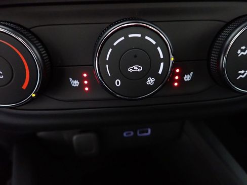 New 2026 Chevrolet Trax LS w/ LS Convenience Package FWD image 3