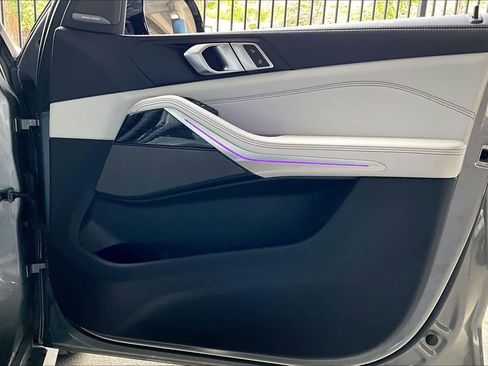 Certified 2024 BMW X5 xDrive40i w/ M Sport Package image 22