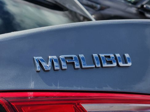 Used 2024 Chevrolet Malibu LT image 30