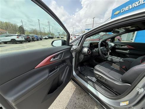 New 2025 Chevrolet Equinox EV RS image 11