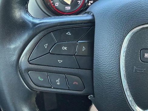 Used 2022 Dodge Charger SXT w/ Blacktop Package image 16