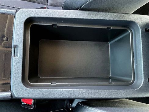 Used 2024 Nissan Altima 2.5 SV image 16