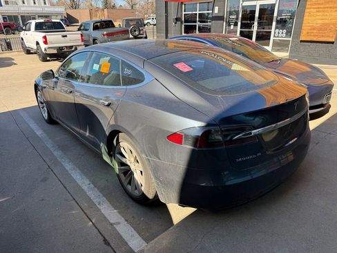 Used 2019 Tesla Model S 100D image 2