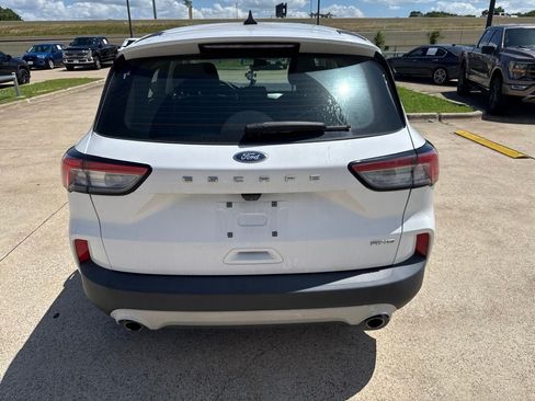 Used 2022 Ford Escape S AWD/4WD image 9
