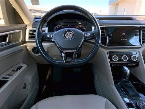 Used 2019 Volkswagen Atlas SEL image 6
