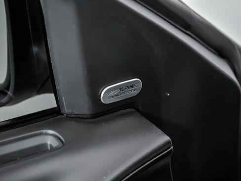 Used 2020 Dodge Charger SRT Hellcat w/ Navigation & Travel Group image 19