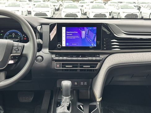 Certified 2025 Toyota Camry LE image 29