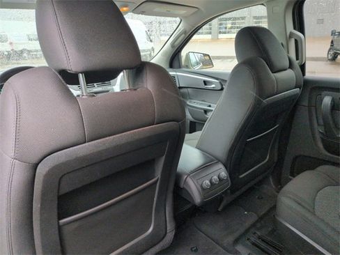 Used 2011 Chevrolet Traverse LT w/ All-Star Package image 26