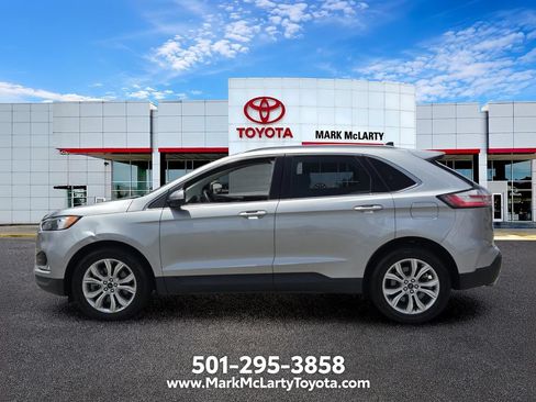 Used 2024 Ford Edge Titanium AWD/4WD image 2