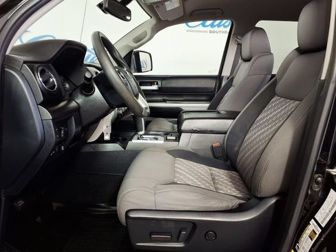 Used 2019 Toyota Tundra SR5 w/ SR5 Upgrade Package RWD image 10