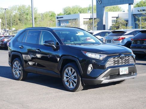 Used 2020 Toyota RAV4 Limited AWD/4WD image 1