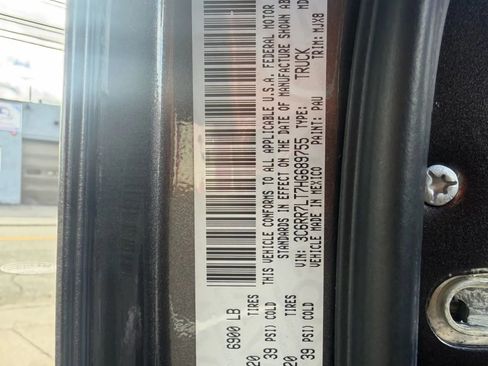 Used 2017 RAM 1500 Big Horn image 34