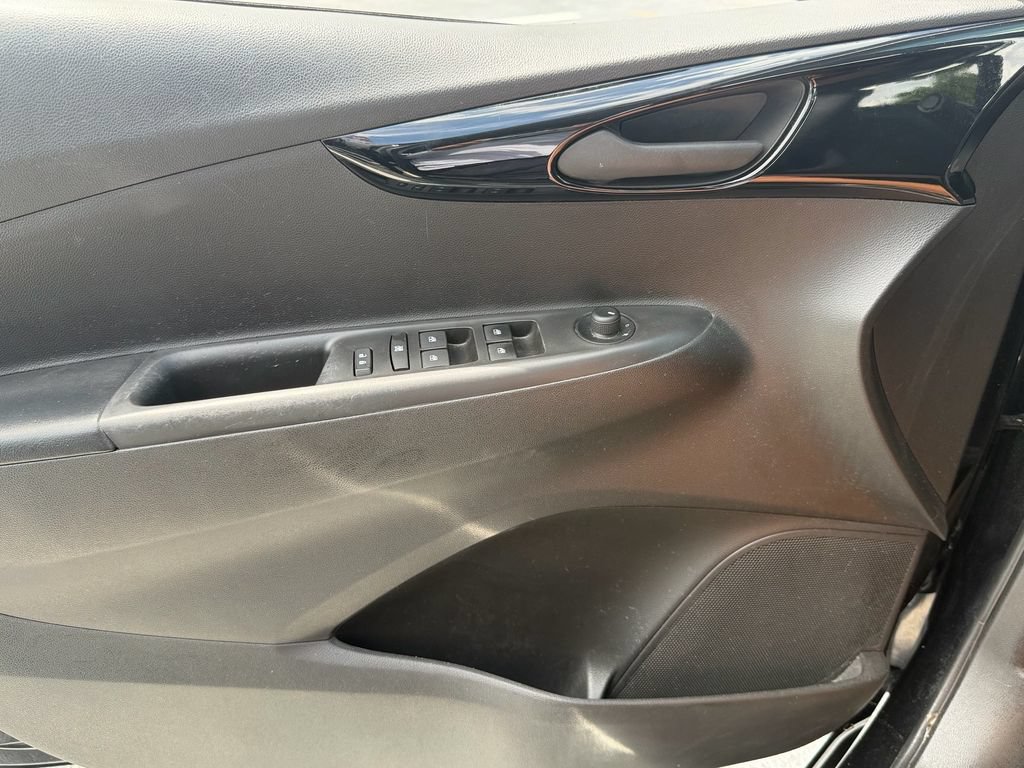 Certified 2019 Chevrolet Spark LT FWD image 31
