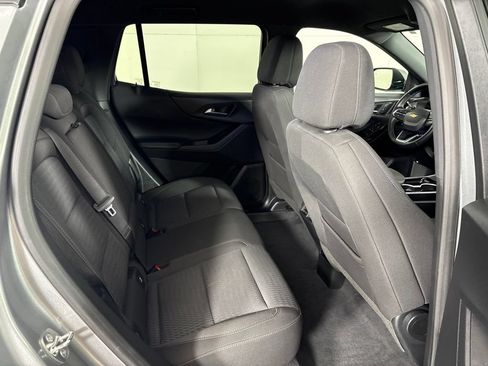 Used 2025 Chevrolet Equinox LT AWD/4WD image 19